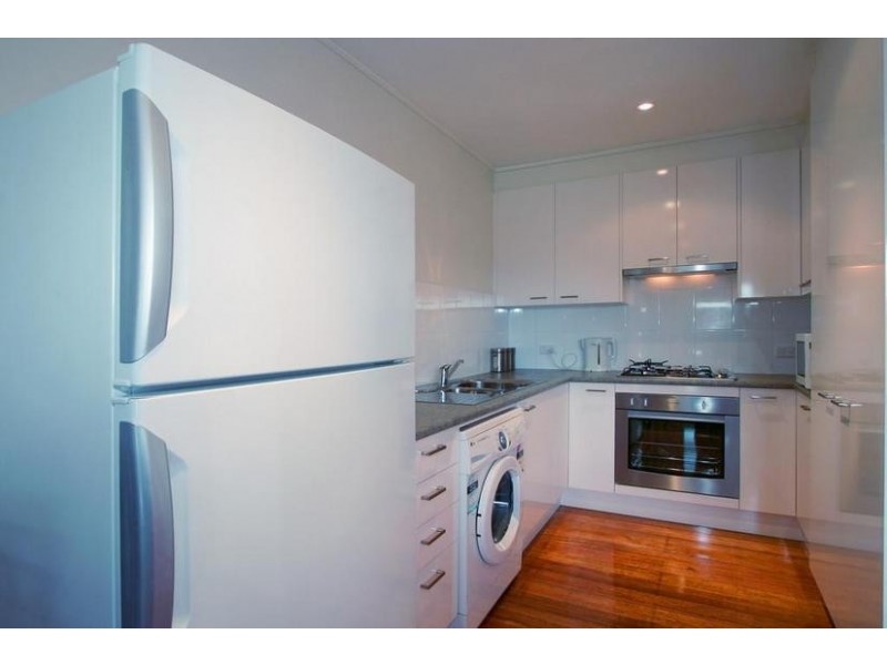 3/2 Woods Avenue, Mordialloc VIC 3195