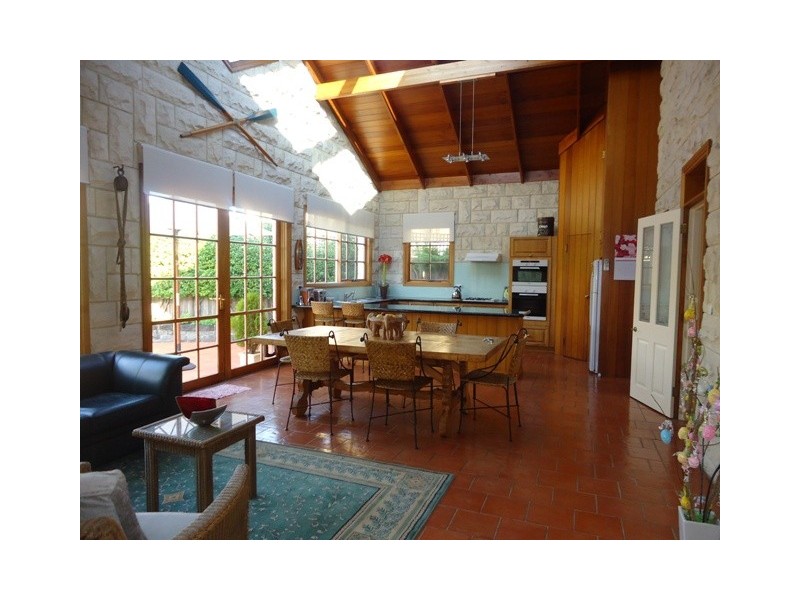 19 BOWMAN STREET, Aspendale VIC 3195