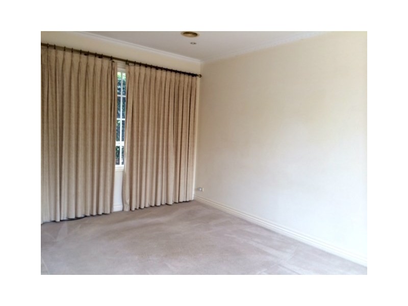 2/6-8 BERTRAM STREET, Elsternwick VIC 3185