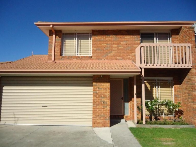 4/52 BEAR STREET, Mordialloc VIC 3195