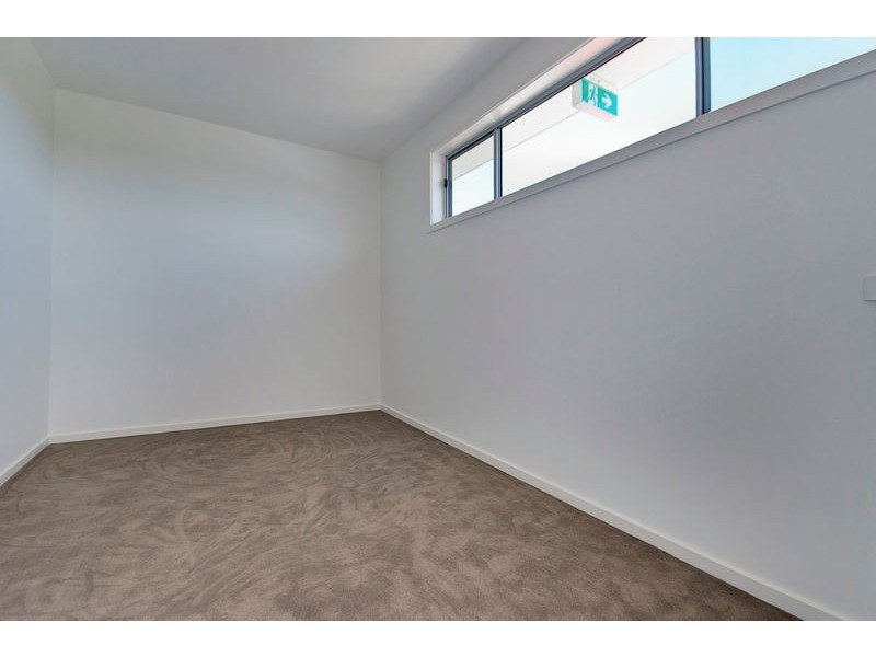 17/90 WHITE STREET, Mordialloc VIC 3195