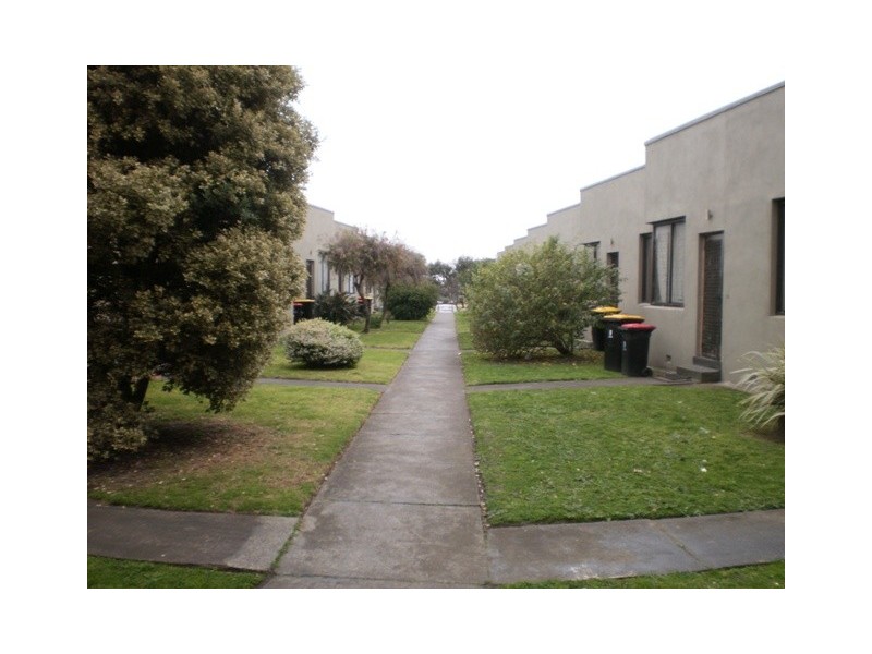 13/214 BEACH ROAD, Mordialloc VIC 3195