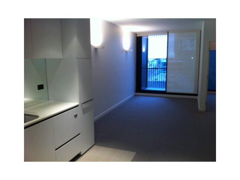 904/470 ST KILDA ROAD, Melbourne VIC 3000