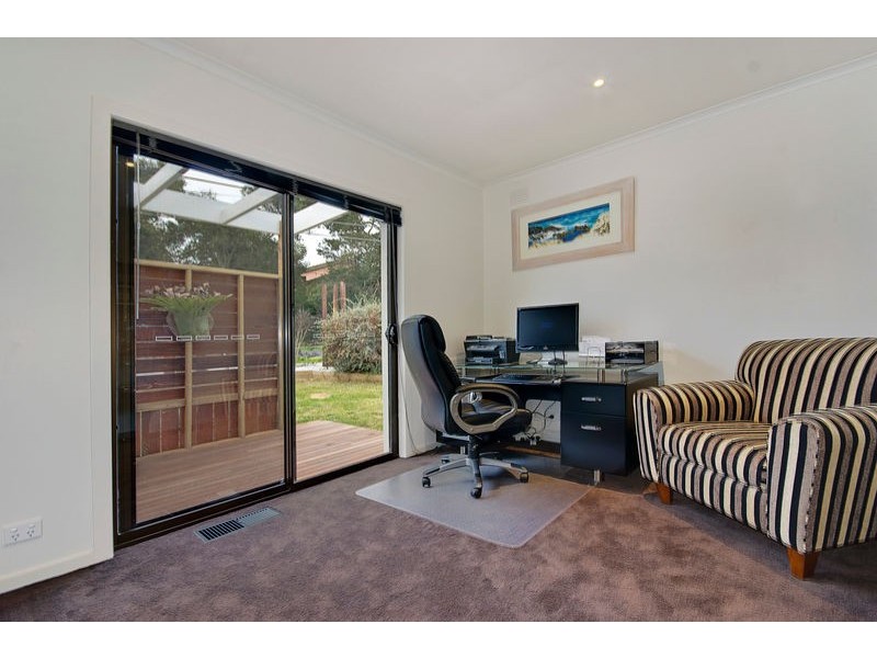 1/8 The Corso, Parkdale VIC 3195