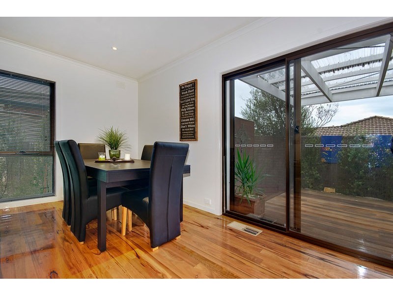 1/8 The Corso, Parkdale VIC 3195