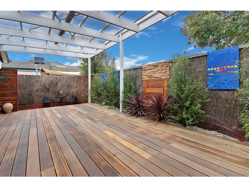 1/8 The Corso, Parkdale VIC 3195