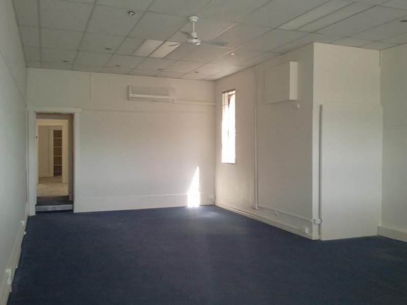 112 NEPEAN HIGHWAY, Mentone VIC 3194