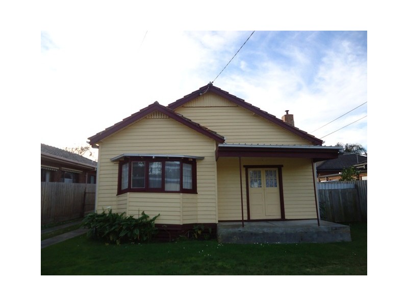 5 POWLETT STREET, Mordialloc VIC 3195