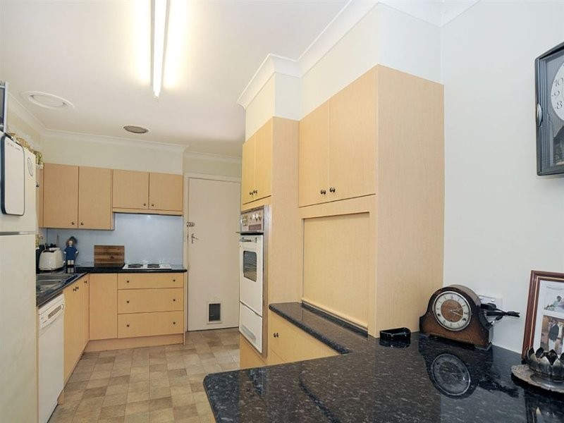 81 KANANOOK AVENUE, Seaford VIC 3198