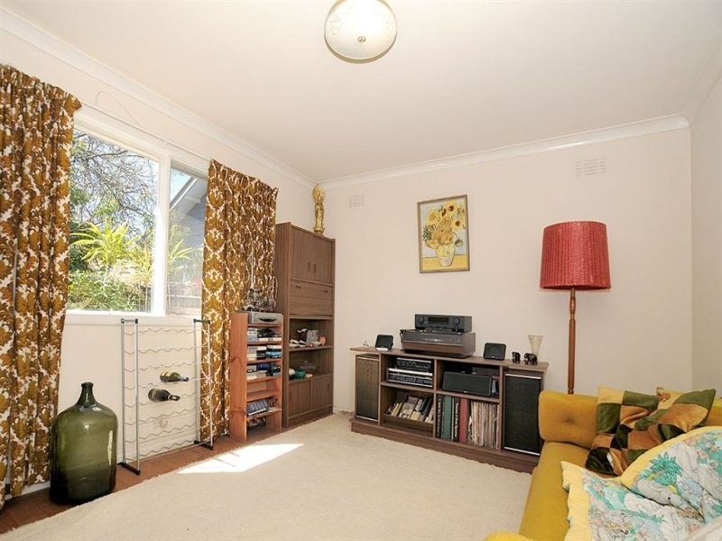81 KANANOOK AVENUE, Seaford VIC 3198
