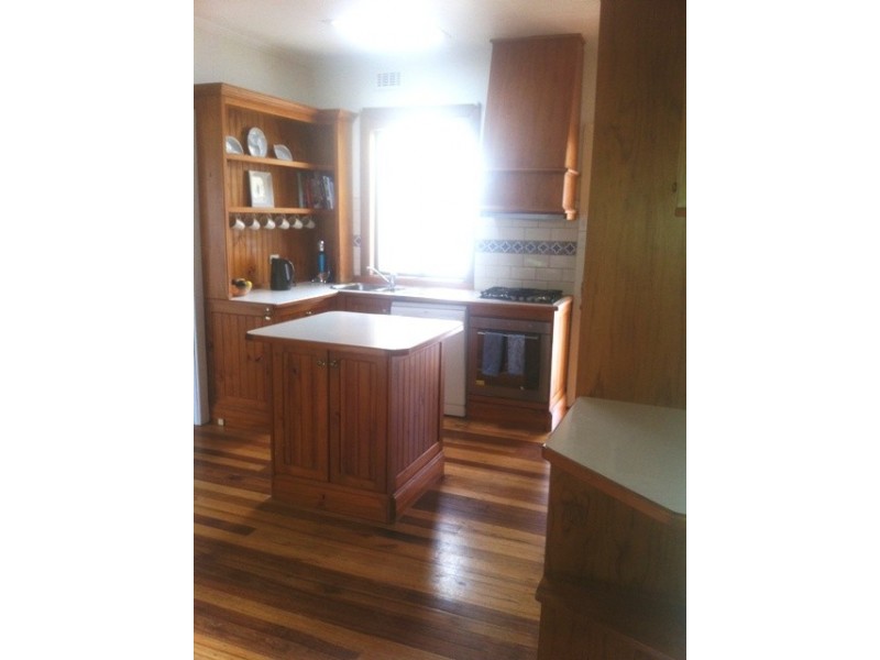 1/298 Nepean Highway, Parkdale VIC 3195