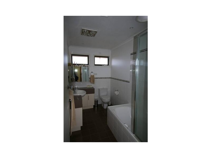 3/27 EMBANKMENT GROVE, Chelsea VIC 3196