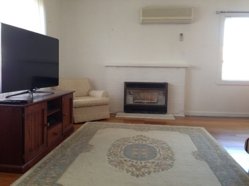 11 DAVEY STREET, Parkdale VIC 3195