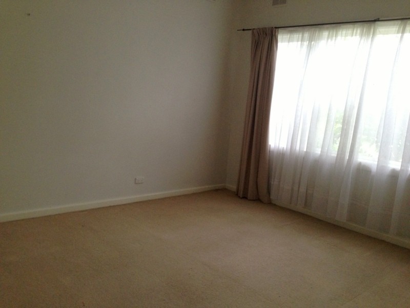 11 DAVEY STREET, Parkdale VIC 3195