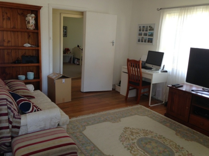 11 DAVEY STREET, Parkdale VIC 3195