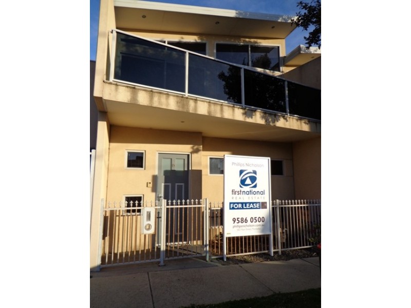 6 DENMAN AVENUE, Edithvale VIC 3196