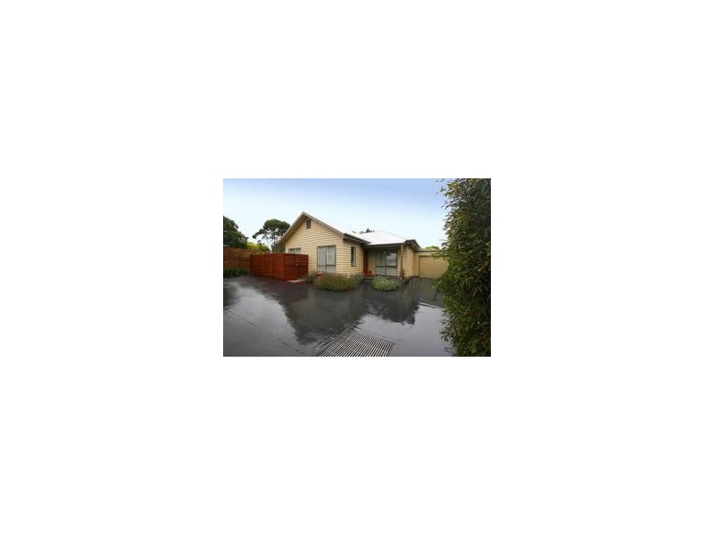 33B SCOTCH PARADE, Chelsea VIC 3196