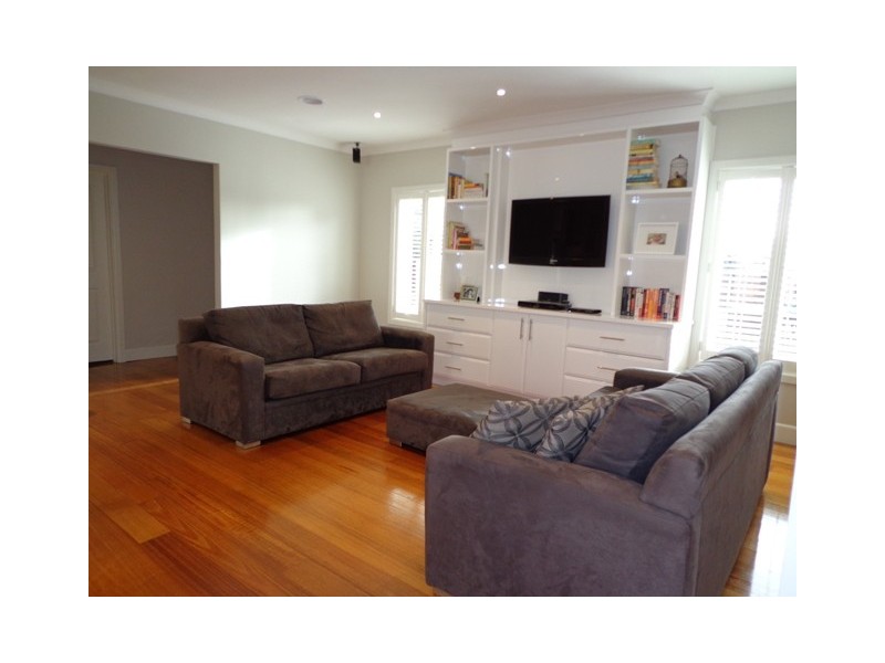 76A Warren Road, Mordialloc VIC 3195