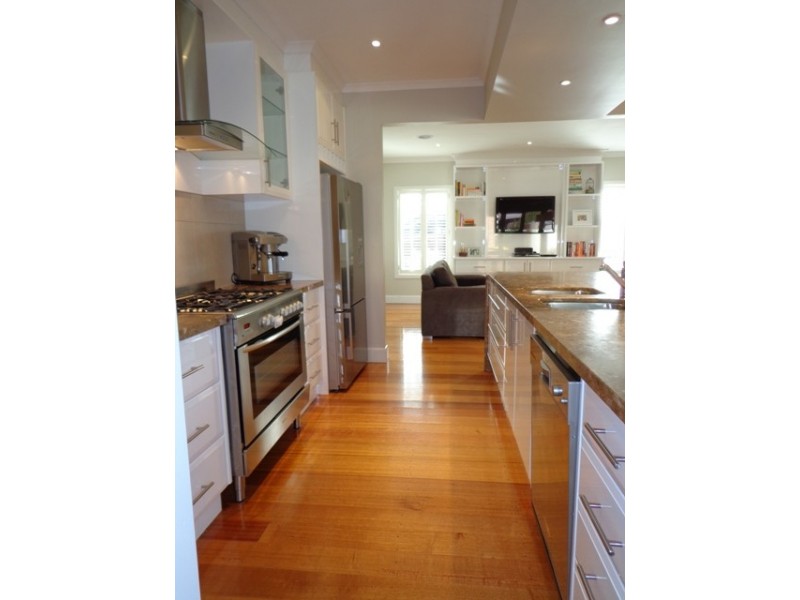 76A Warren Road, Mordialloc VIC 3195