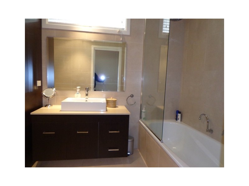 76A Warren Road, Mordialloc VIC 3195