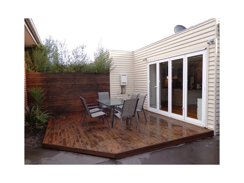 76A Warren Road, Mordialloc VIC 3195