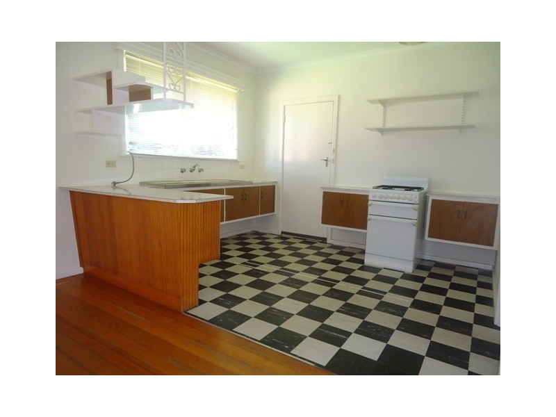 24 YACKATOON AVENUE, Aspendale VIC 3195