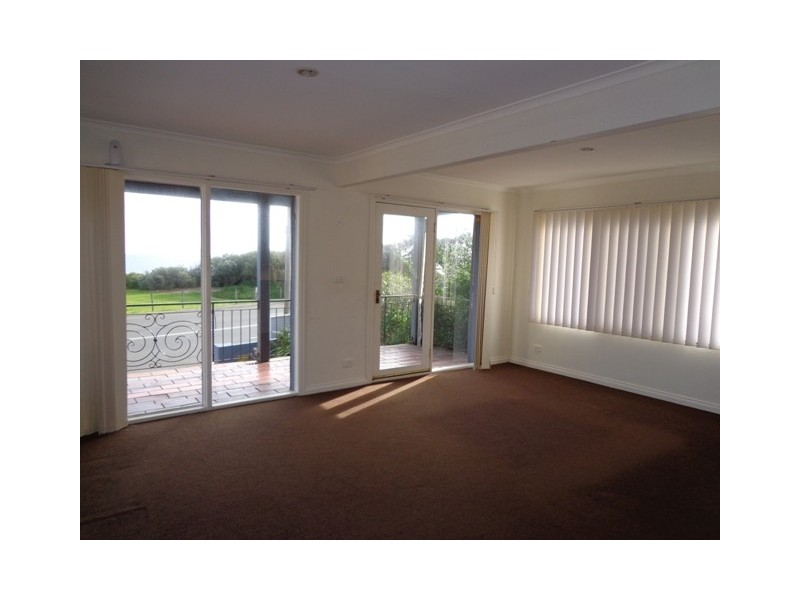 103 BEACH ROAD, Mentone VIC 3194