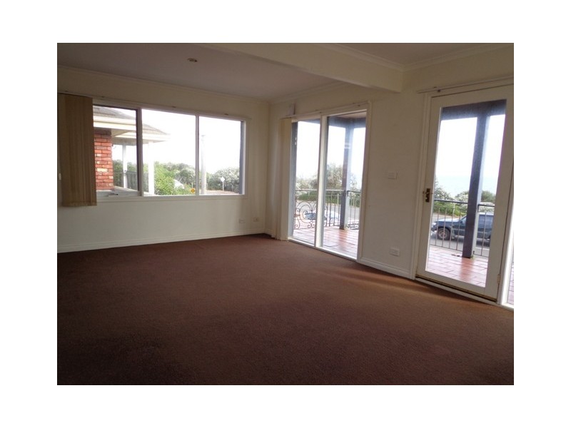 103 BEACH ROAD, Mentone VIC 3194