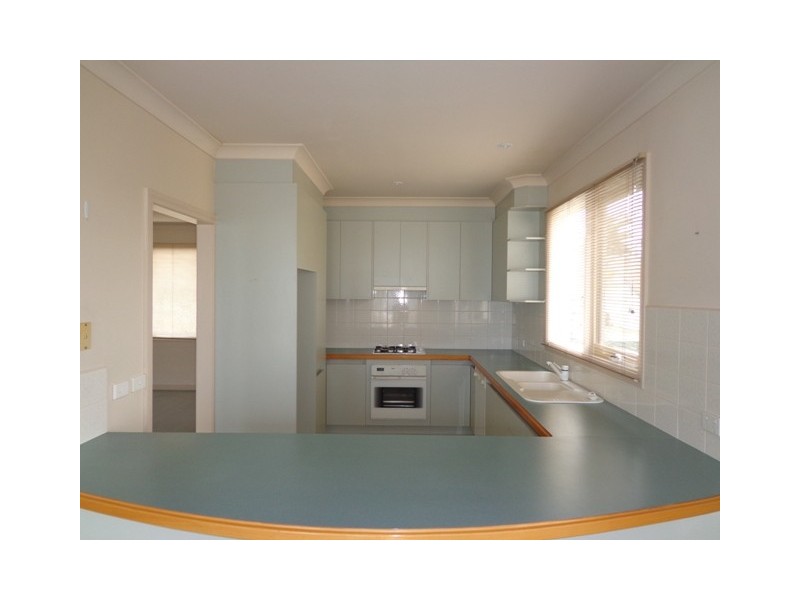 2/156 BEACH ROAD, Parkdale VIC 3195