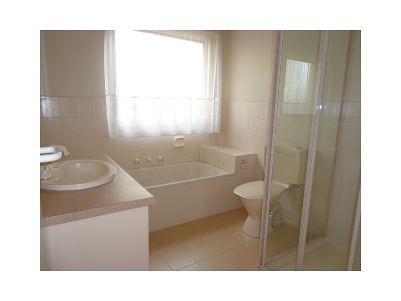 2/156 BEACH ROAD, Parkdale VIC 3195