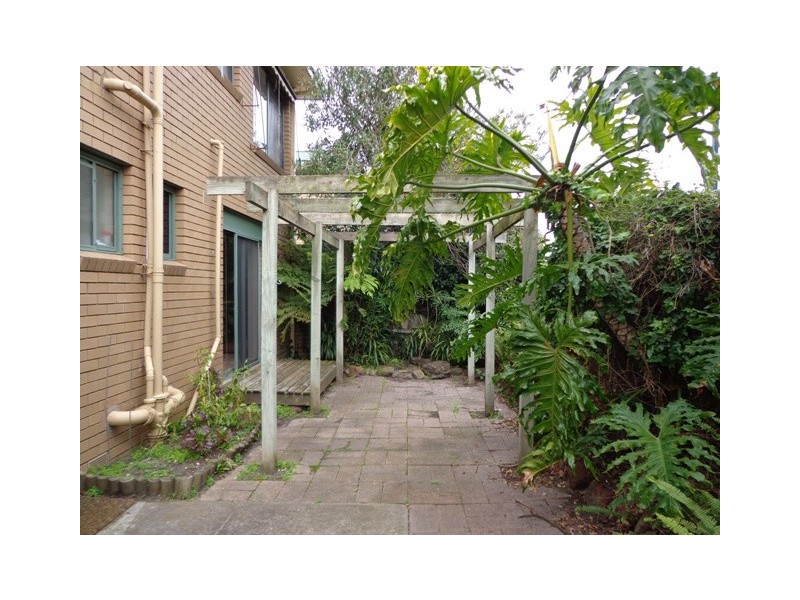 10/62 BEACH ROAD, Mentone VIC 3194