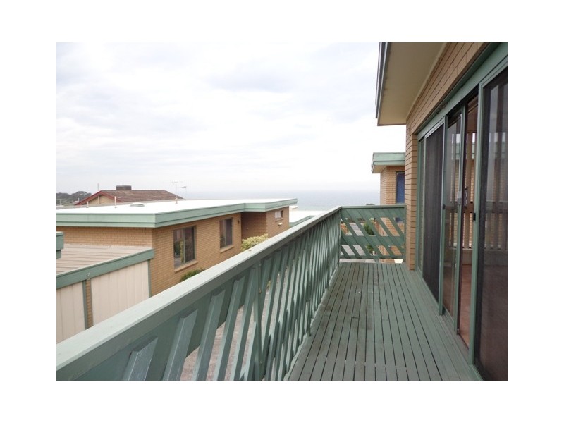 10/62 BEACH ROAD, Mentone VIC 3194