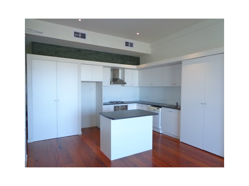 10/555 MAIN STREET, Mordialloc VIC 3195