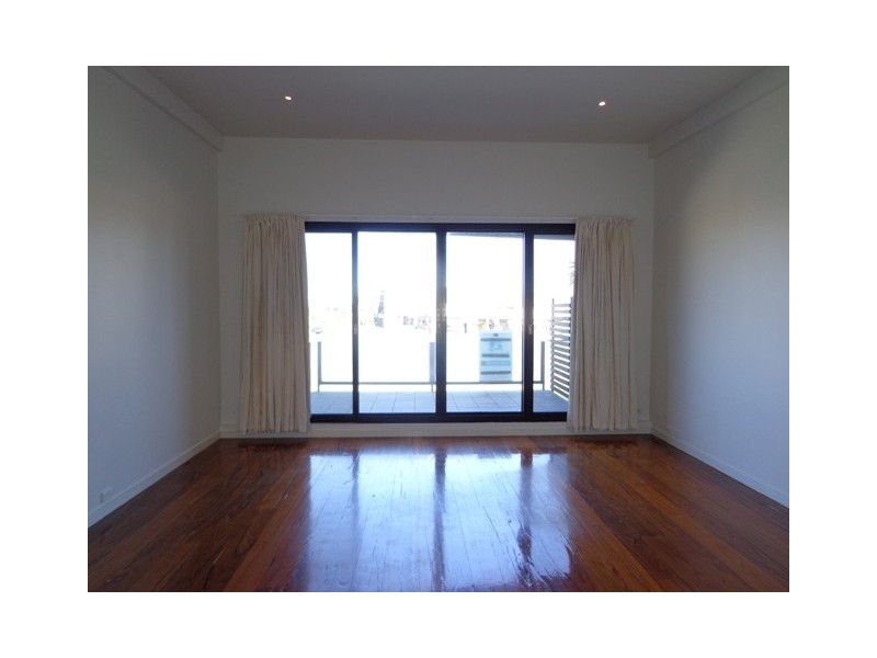 10/555 MAIN STREET, Mordialloc VIC 3195