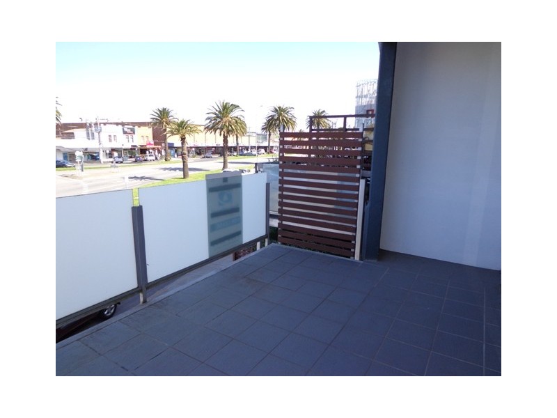 10/555 MAIN STREET, Mordialloc VIC 3195