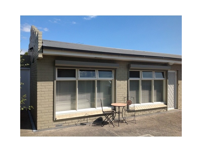 3E JOHN STREET, Mordialloc VIC 3195