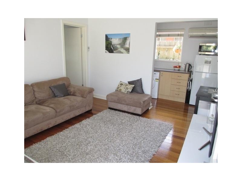 3E JOHN STREET, Mordialloc VIC 3195