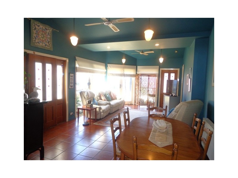 4 Wyuna Lane, Aspendale VIC 3195