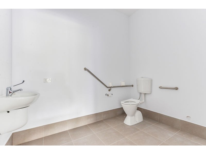 Shop 2/83-85 Warren Road, Parkdale VIC 3195