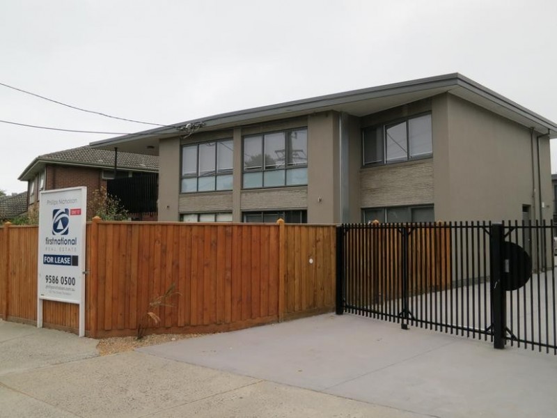 10/11 MCDONALD STREET, Mordialloc VIC 3195