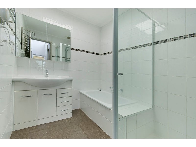 1/2-4 Williams Grove, Bonbeach VIC 3196