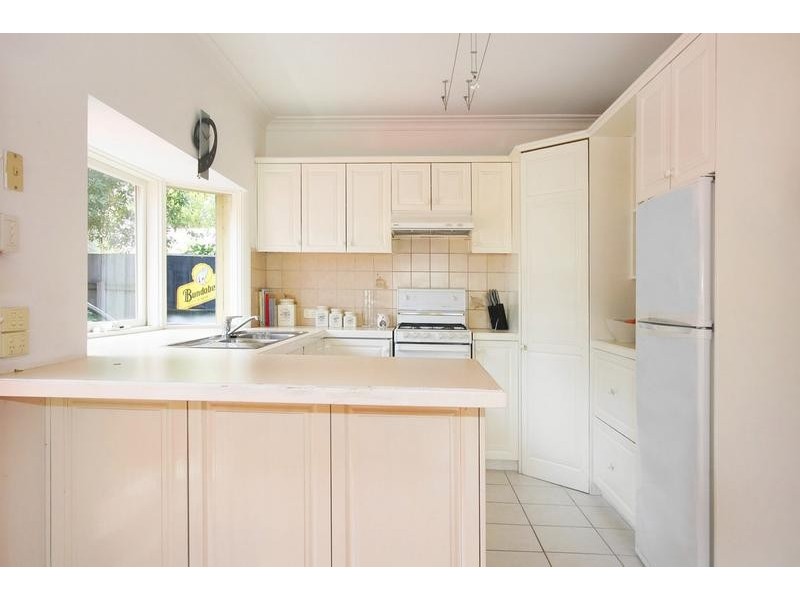 2/3 KEITH STREET, Parkdale VIC 3195