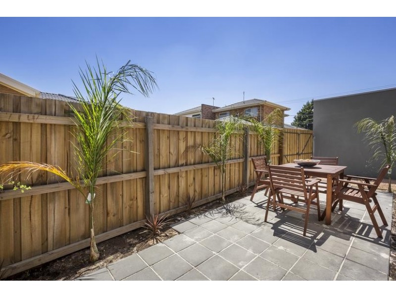 6/11 McDonald Street, Mordialloc VIC 3195