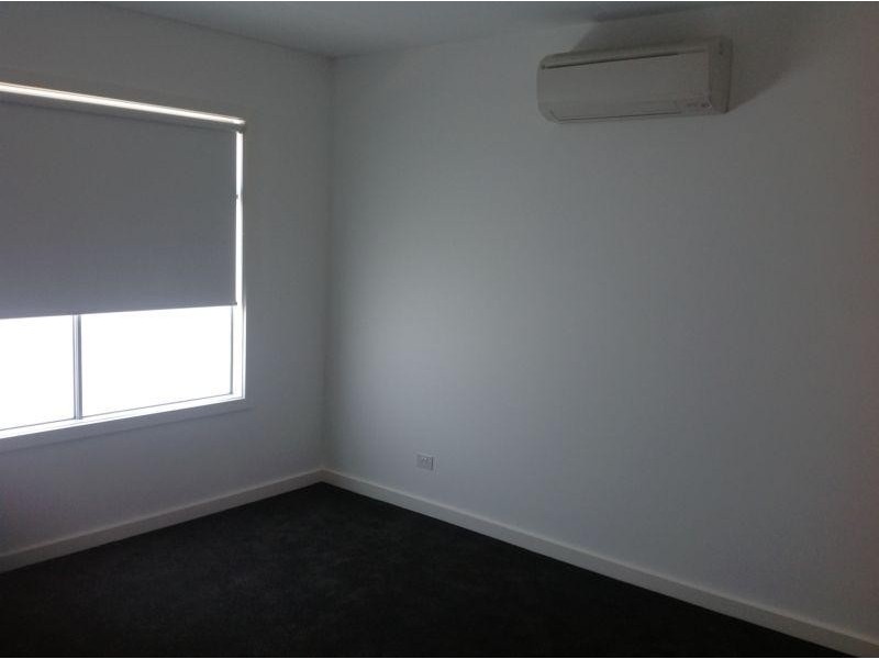 69A RENNISON STREET, Parkdale VIC 3195