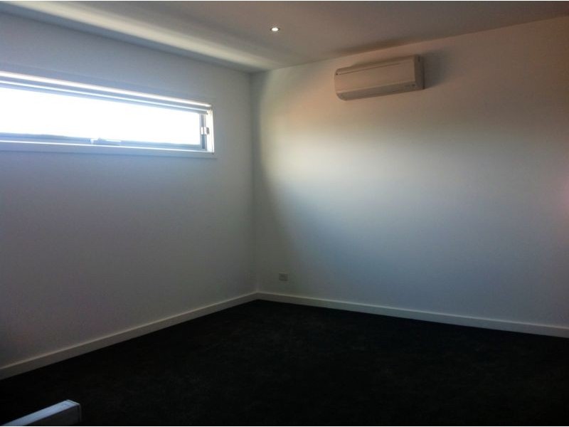 69A RENNISON STREET, Parkdale VIC 3195