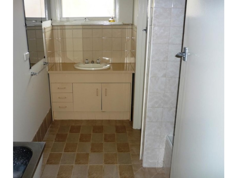 4/19 SUNRAY AVENUE, Cheltenham VIC 3192