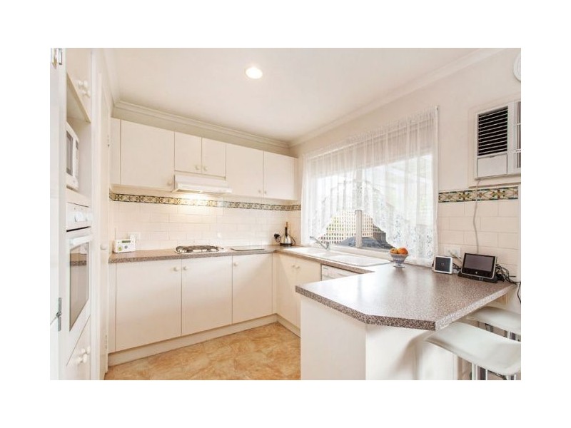 4/61 HUGHES AVENUE, Edithvale VIC 3196