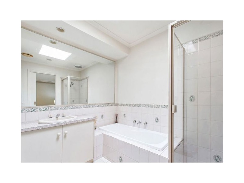 4/61 HUGHES AVENUE, Edithvale VIC 3196