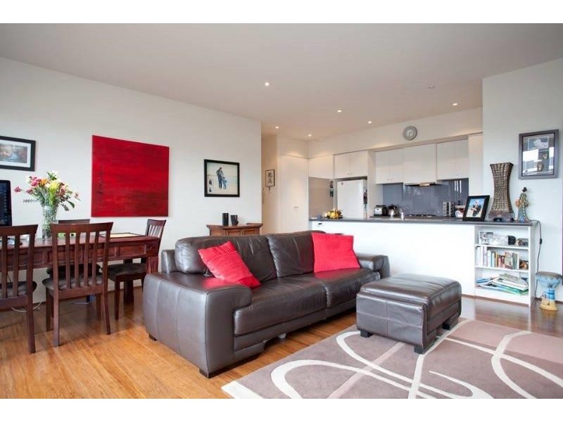 4/555 MAIN STREET, Mordialloc VIC 3195