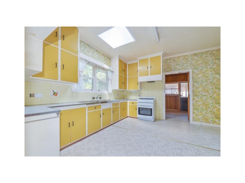 8 GLADWYN AVENUE, Bentleigh East VIC 3165